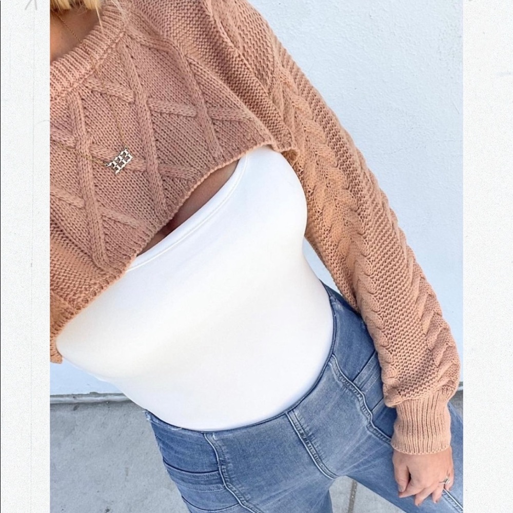 Cropped sweater top